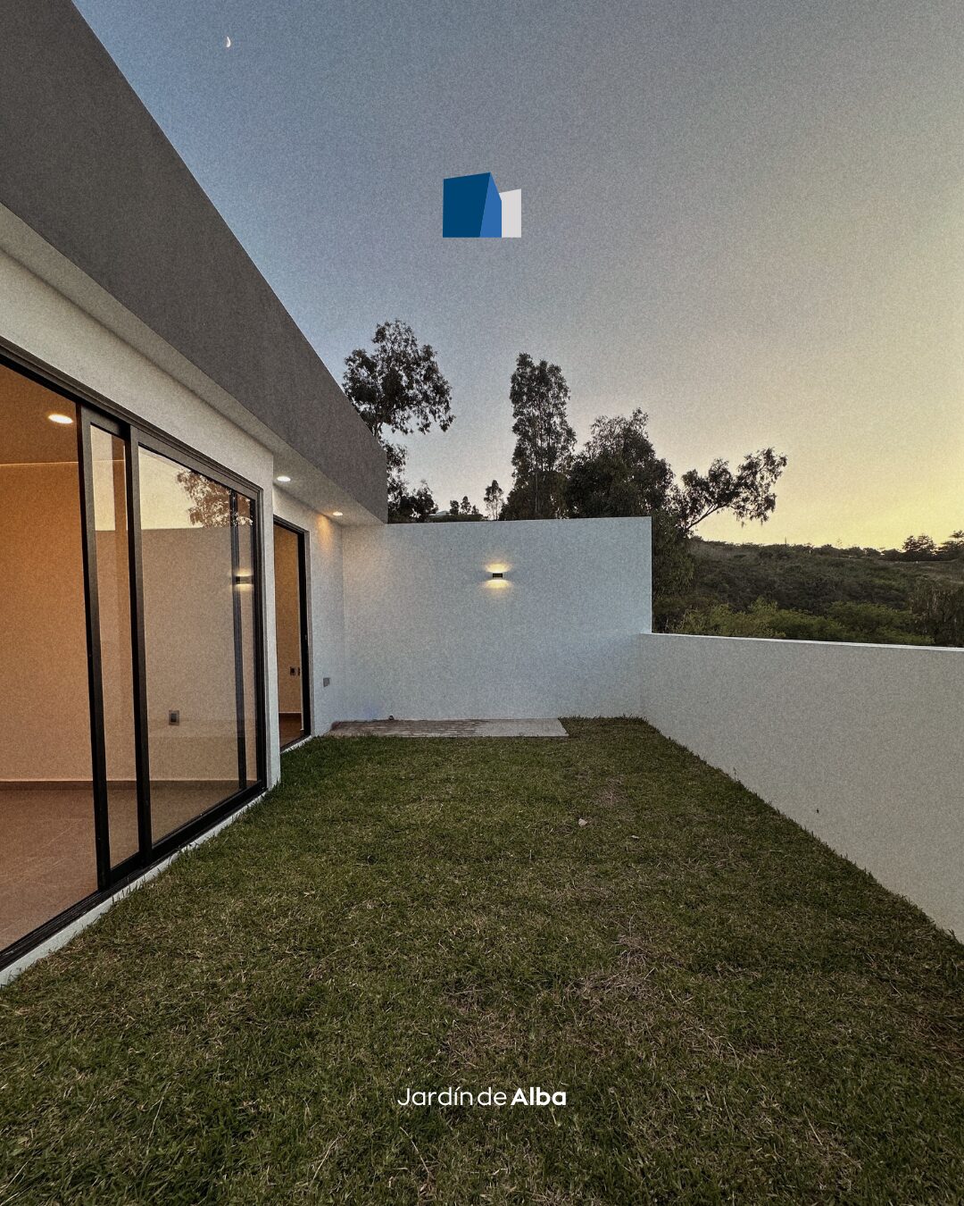 Private garden of Casa Alba with direct access from the living room, Mircon Constructora, Morelia